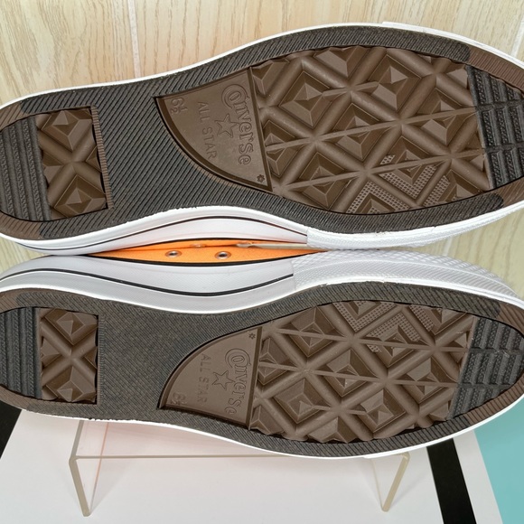 SOLD Converse Chuck Taylor All Star Lift Women's Platform High-Tops - Peach Beam - Picture 8 of 8